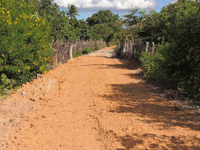 Município intensifica recuperação de estradas vicinais  - Imagem 35