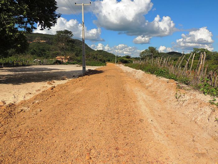 Município intensifica recuperação de estradas vicinais  - Imagem 29