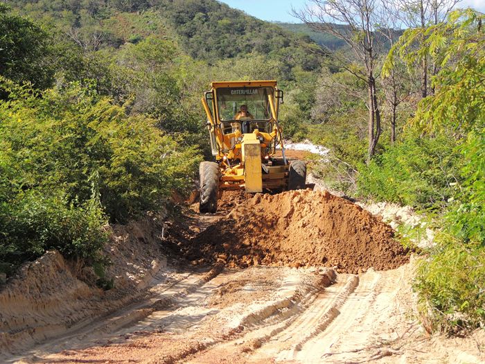 Município intensifica recuperação de estradas vicinais  - Imagem 48