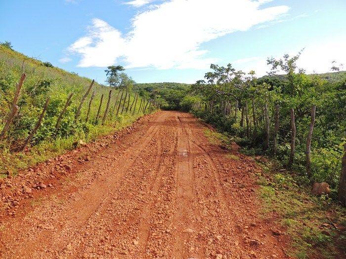 Município intensifica recuperação de estradas vicinais  - Imagem 9