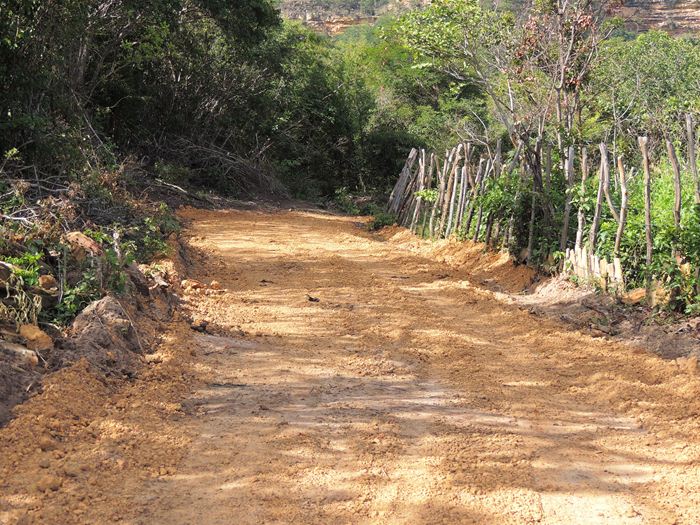 Município intensifica recuperação de estradas vicinais  - Imagem 32