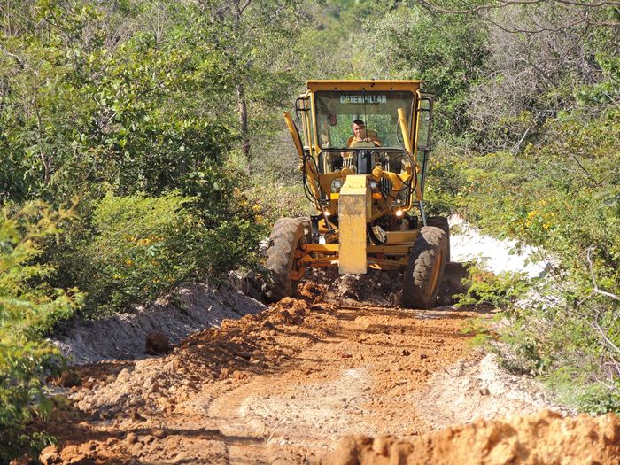 Município intensifica recuperação de estradas vicinais  - Imagem 46