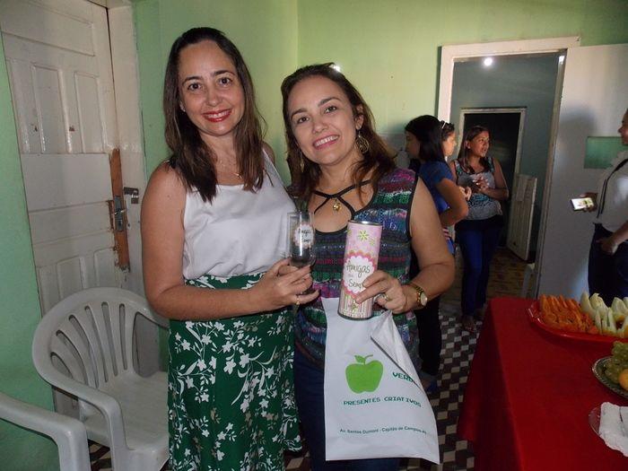 Assistente Social é surpreendida com um café da manhã. - Imagem 12