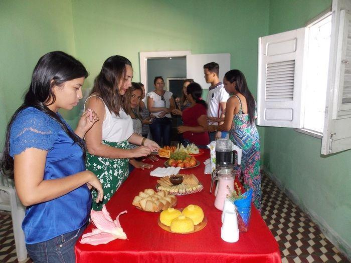 Assistente Social é surpreendida com um café da manhã. - Imagem 14