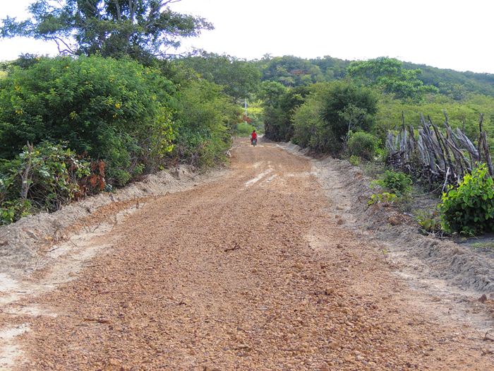 Município intensifica recuperação de estradas vicinais  - Imagem 38