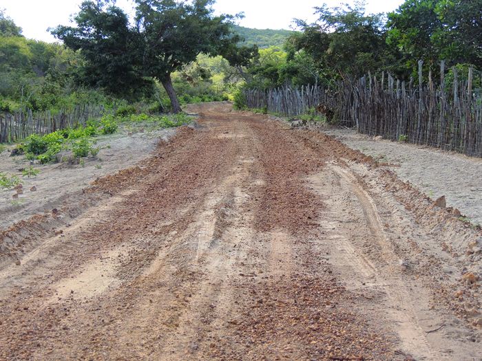 Município intensifica recuperação de estradas vicinais  - Imagem 43