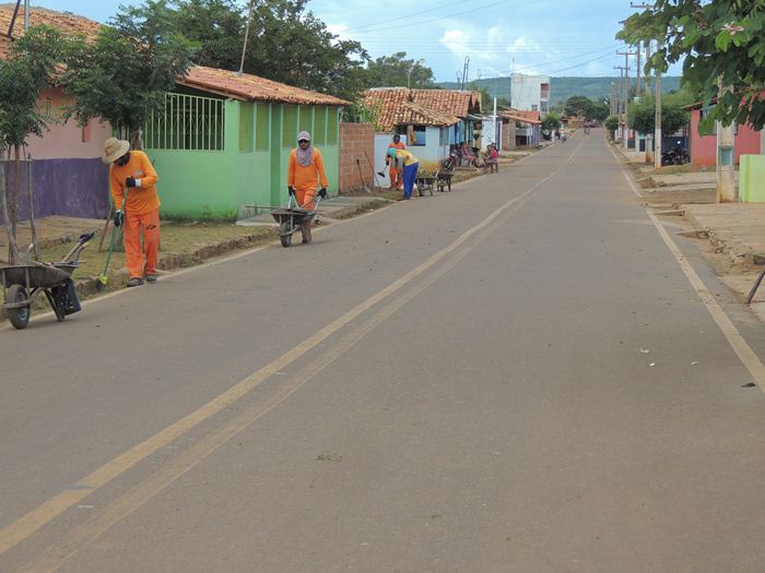 Município intensifica  limpeza nos bairros e comunidades rurais  - Imagem 9