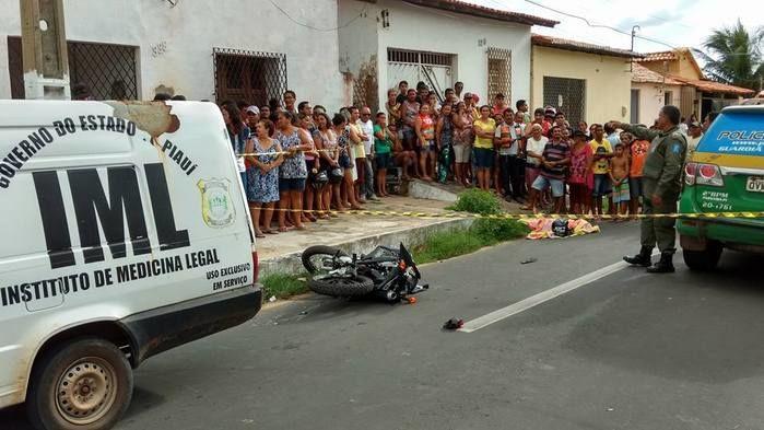 Motociclista morre ao colidir com caminhão no bairro São José - Imagem 1