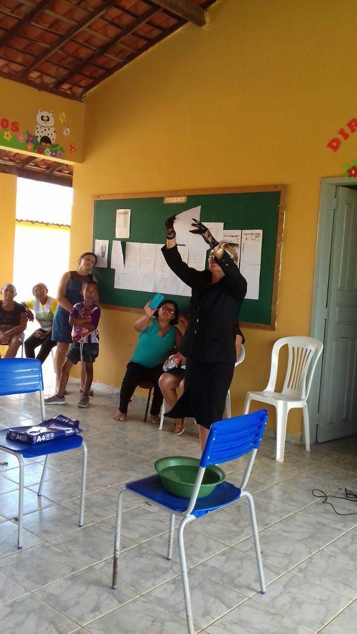 Escola Municipal comemora “Dia do Circo” - Imagem 16