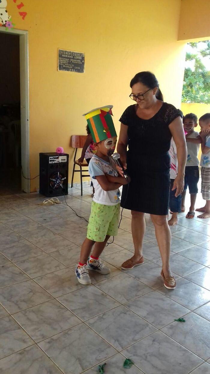 Escola Municipal comemora “Dia do Circo” - Imagem 9