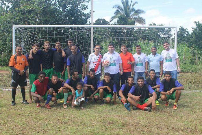 Campo de futebol foi revitalizado