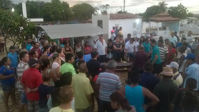 Corpo do chefe da Agespisa é sepultado em Pimenteiras  - Imagem 7