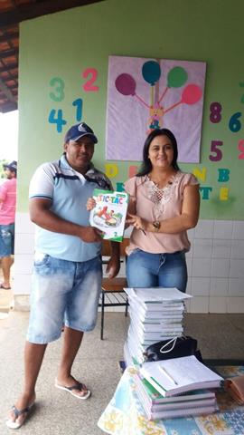 Educação de Pimenteiras distribui livros e uniformes para alunos  - Imagem 3