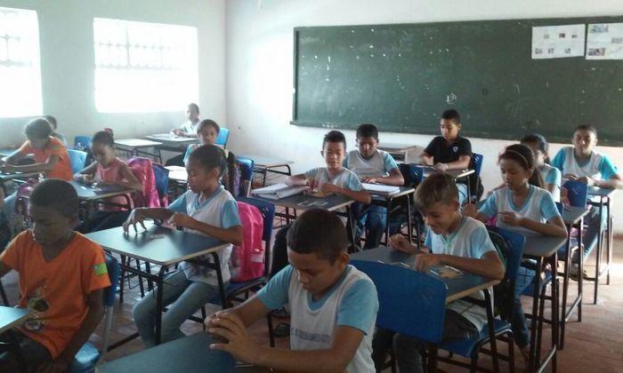 Alunos do 5º ano Participam de aula prática sobre figuras Geométric - Imagem 7