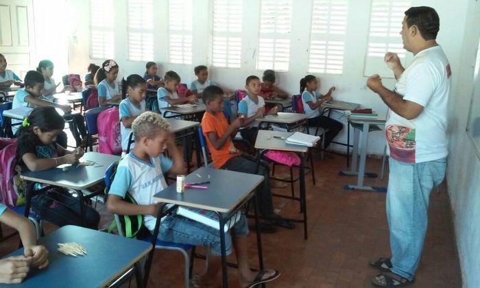 Alunos do 5º ano Participam de aula prática sobre figuras Geométric - Imagem 6