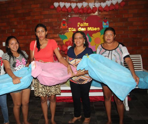  Prefeitura de Porto realiza entrega de enxovais para gestantes  - Imagem 8