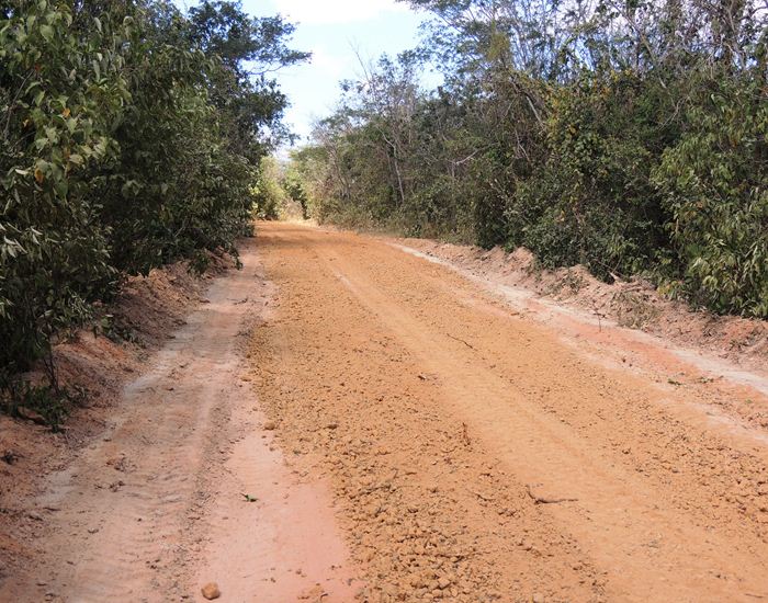 Município dá início a recuperação de estrada ao assentamento   - Imagem 2