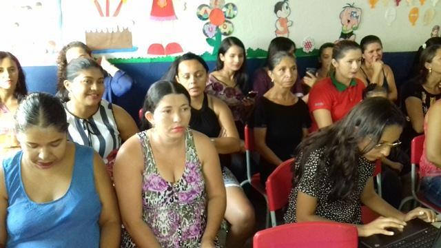 Creche Nossa Sra. do Perpetuo Socorro Comemora o Dia das Mães - Imagem 13