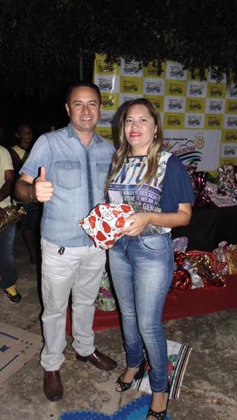 Mães são homenageadas durante evento em praça da cidade - Imagem 10