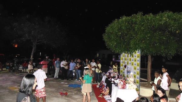 Mães são homenageadas durante evento em praça da cidade - Imagem 14