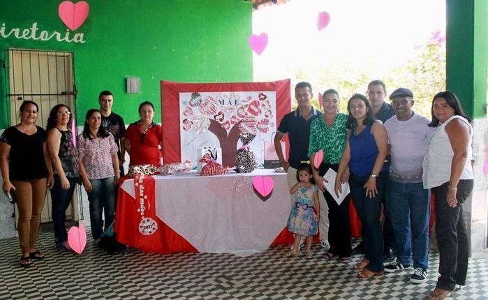 Escolas promovem programação especial para as mães - Imagem 3