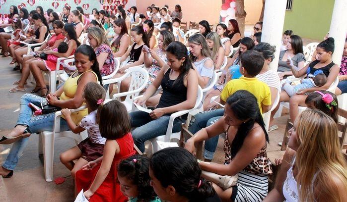 Escolas promovem programação especial para as mães - Imagem 1