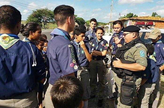 Maio Amarelo: Escoteiros e CIPTur realizam blitz em Luís Correia - Imagem 1
