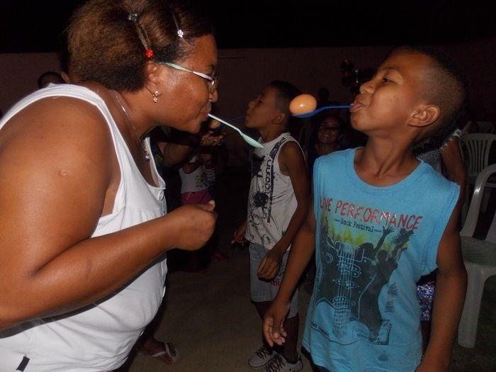 Mães e filhos do SCFV ganham festinha. - Imagem 16