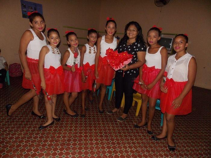 Mães e filhos do SCFV ganham festinha. - Imagem 4