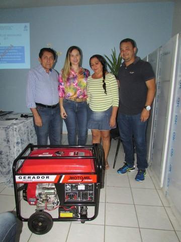 Prefeito Dr.Zé Maria Realizou Entrega de Gerador a Sala de Vacinas - Imagem 15