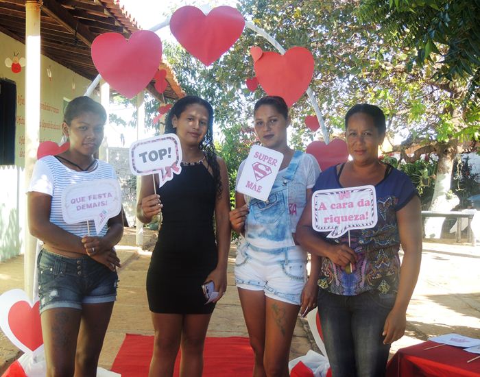 Creche Anexo Tia Alice realiza festa em comemoração ao Dia das Mães - Imagem 6