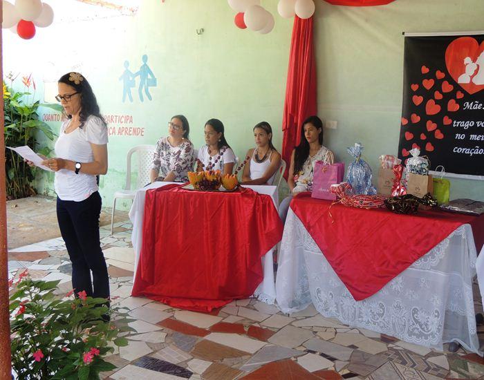 Creche Anexo Tia Alice realiza festa em comemoração ao Dia das Mães - Imagem 36