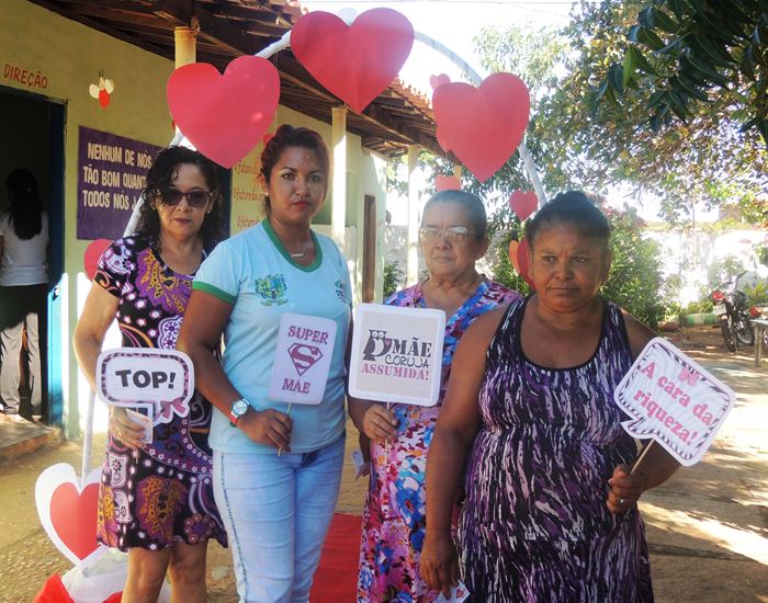 Creche Anexo Tia Alice realiza festa em comemoração ao Dia das Mães - Imagem 11