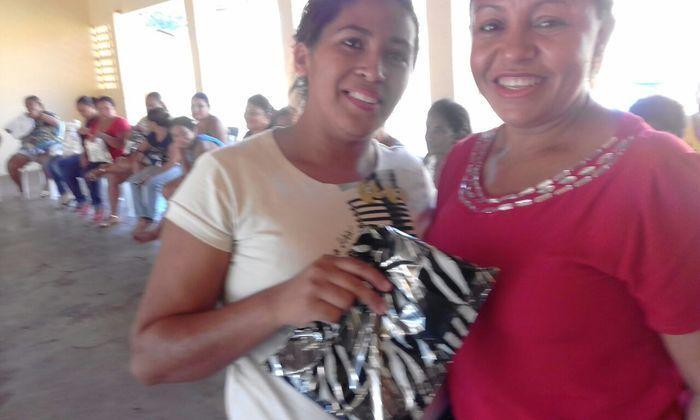 Escolas realizam festa em comemoração ao Dia das Mães - Imagem 16