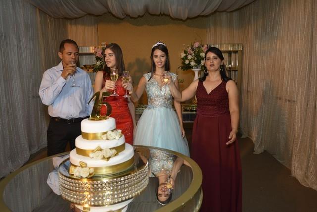 Confira as Fotos do Baile de Vanessa Mendes de Sousa - Imagem 99