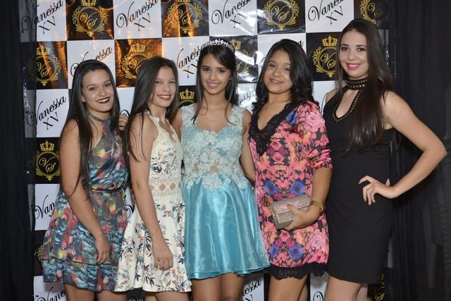 Confira as Fotos do Baile de Vanessa Mendes de Sousa - Imagem 31
