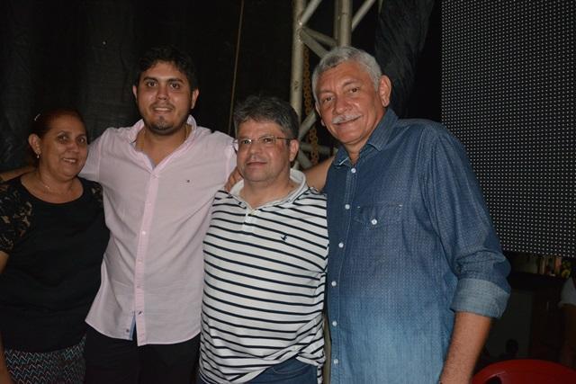 Sec. Silvânia, Dr. Zé Fernando, dep. Gustavo Neiva e pref Manoel Lázaro  (Crédito: Paes Landim)