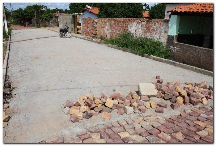 Prefeitura de Inhuma realiza pavimentação no Bairro Sossego - Imagem 5