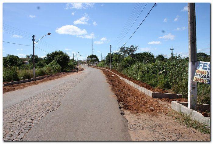 Prefeitura de Inhuma realiza obras na Avenida Duque de Caxias - Imagem 1