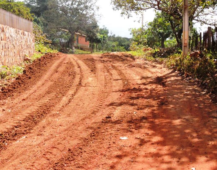 Município recupera estrada que liga Bairro Santa Fé ao Buritizinho - Imagem 5