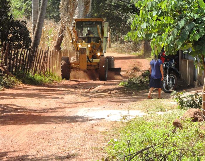 Município recupera estrada que liga Bairro Santa Fé ao Buritizinho - Imagem 2