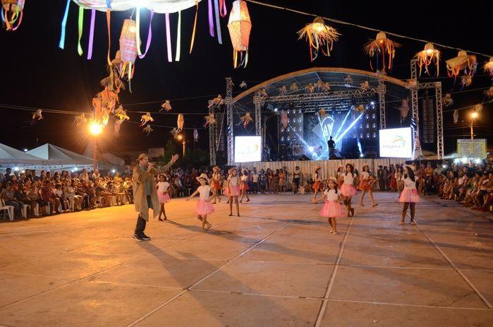 Educação Municipal realiza a quarta noite de atividades ao 63º - Imagem 19