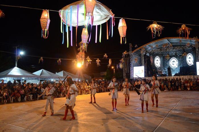 Educação Municipal realiza a quarta noite de atividades ao 63º - Imagem 48
