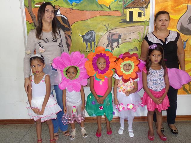 Projeto Plantando Sementes, Colhendo Leitores tem continuidade - Imagem 13