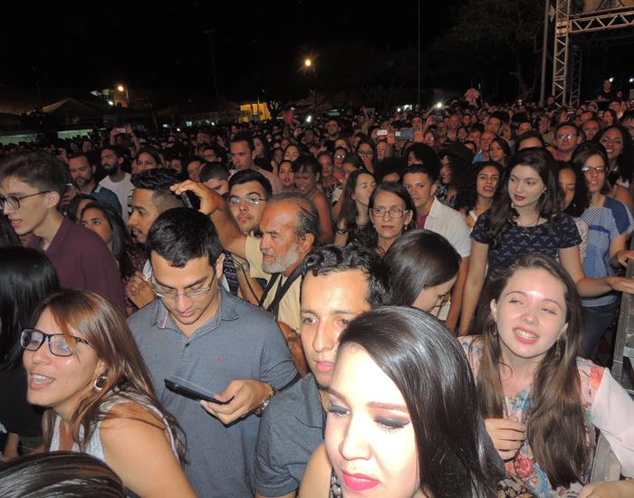 Alceu Valença faz grande show na 1ª noite do Festival de Inverno  - Imagem 8