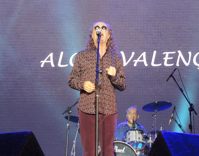 Alceu Valença faz grande show na 1ª noite do Festival de Inverno  - Imagem 5