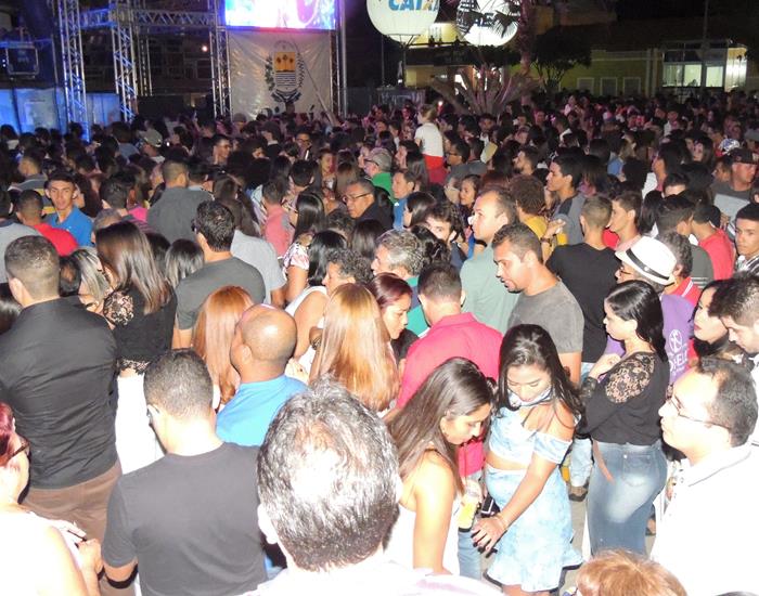 Público faz artistas se empolgarem pelo carisma nos shows - Imagem 12