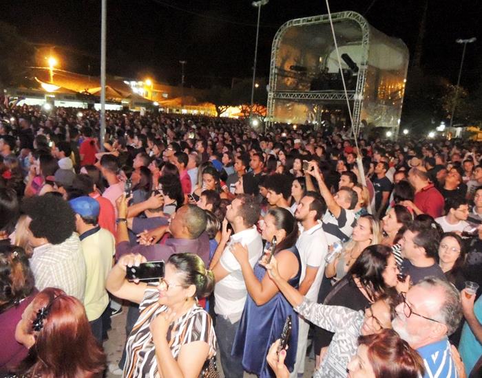 Público faz artistas se empolgarem pelo carisma nos shows - Imagem 46