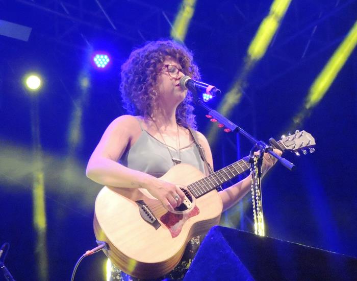 Público faz artistas se empolgarem pelo carisma nos shows - Imagem 21