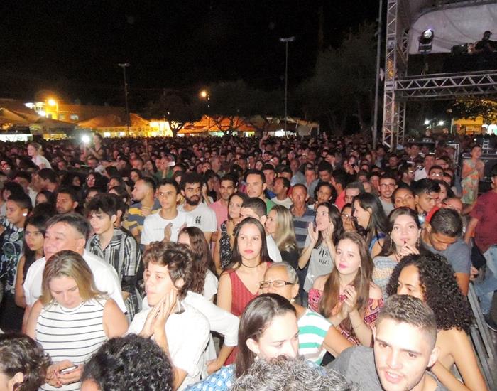 Público faz artistas se empolgarem pelo carisma nos shows - Imagem 2